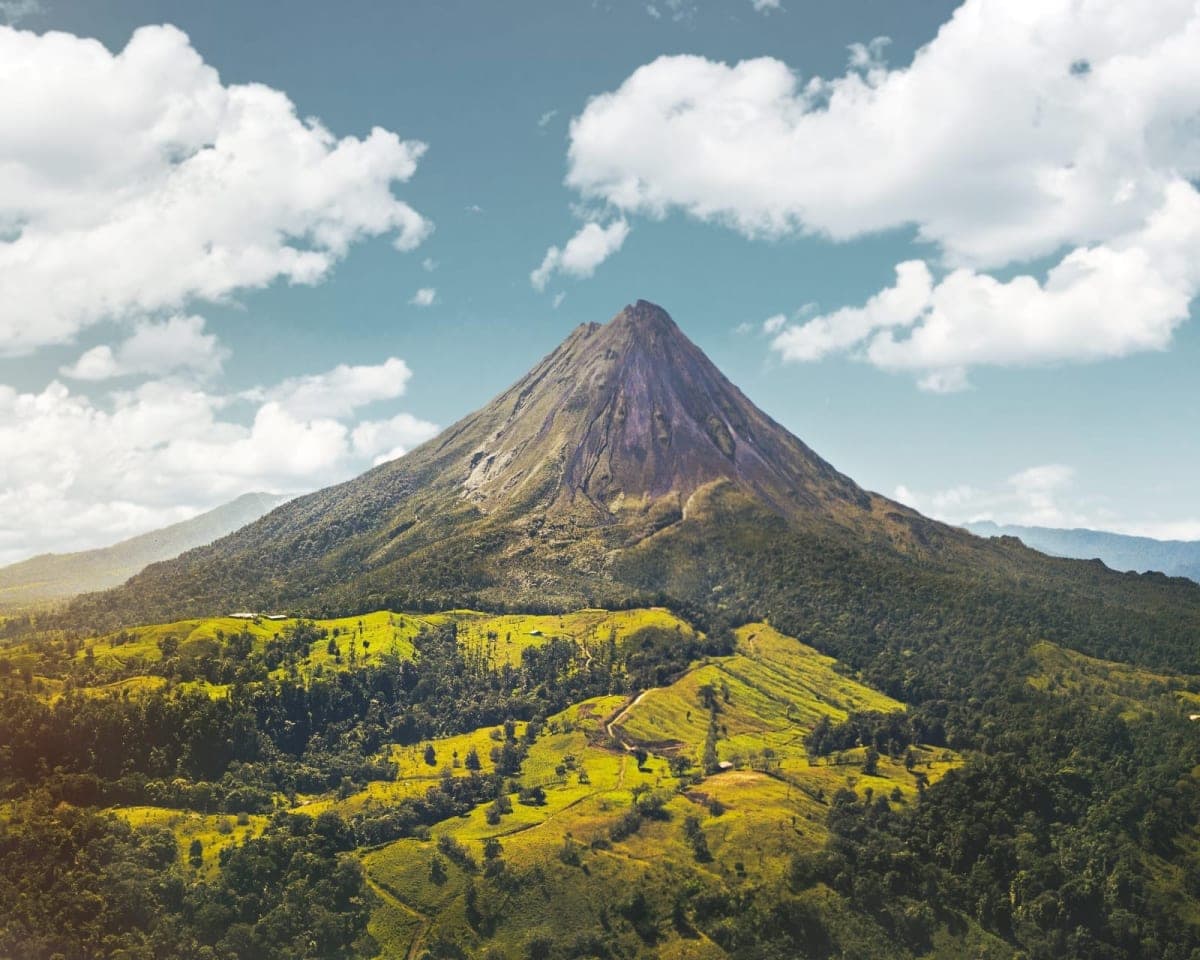 Where to Stay in Outdoors: Our Advisors' Ranking